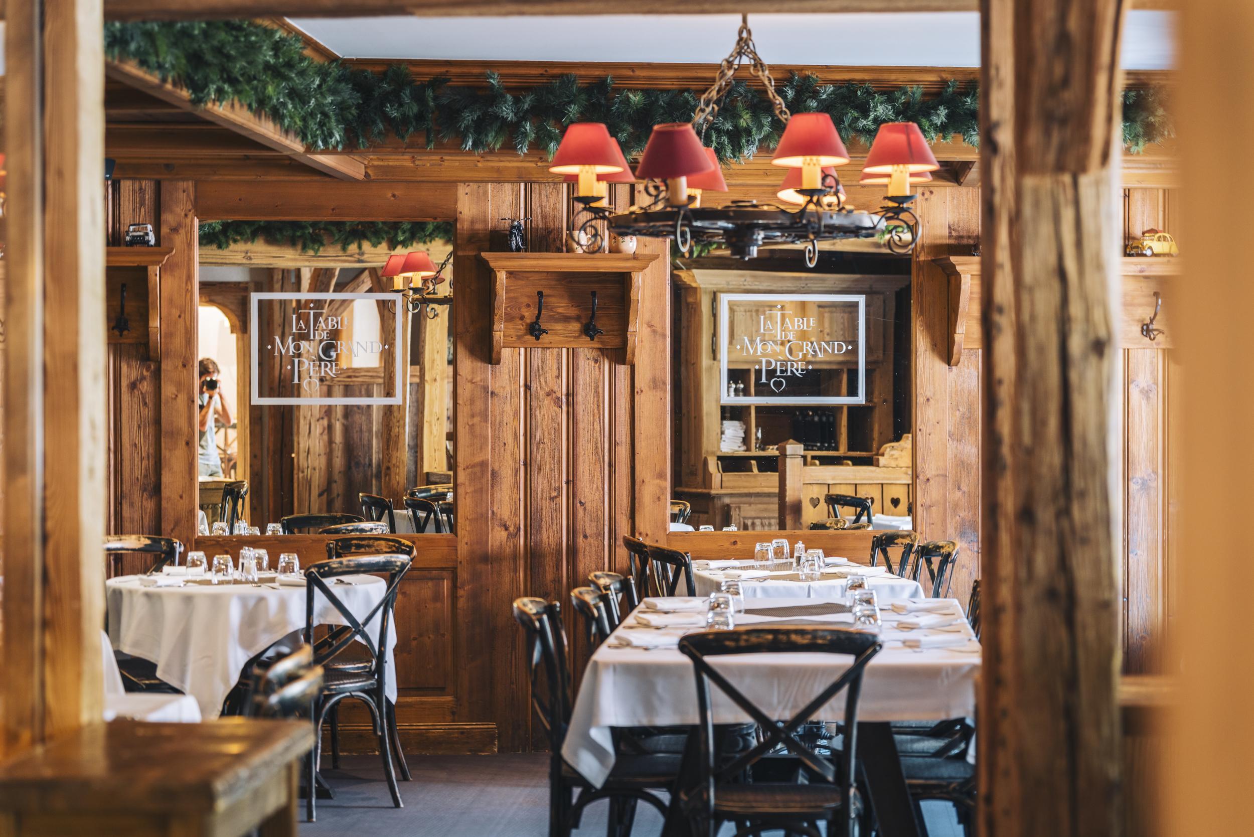 Hotel Les Peupliers Корчевел Екстериор снимка