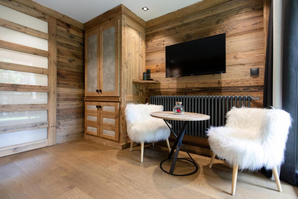 Hotel Les Peupliers Корчевел Екстериор снимка