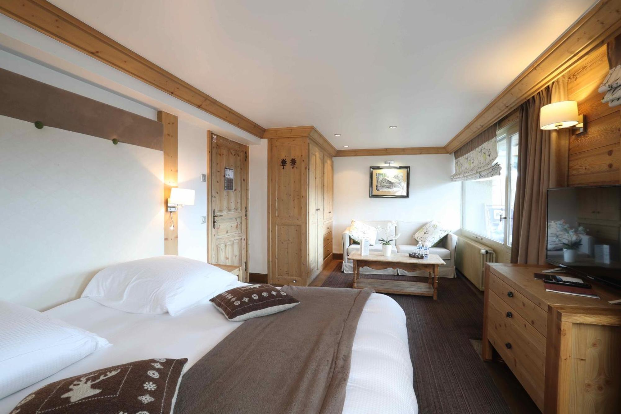 Hotel Les Peupliers Корчевел Екстериор снимка