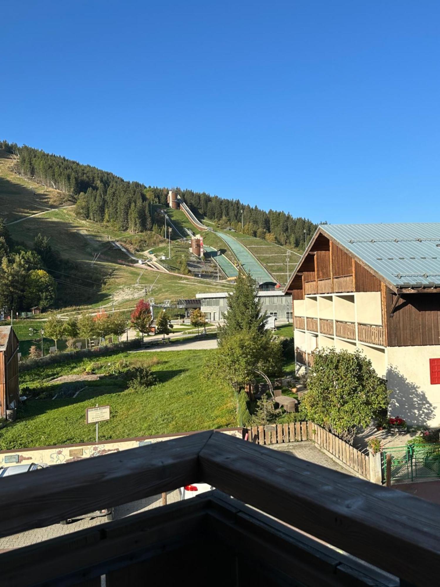 Hotel Les Peupliers Корчевел Екстериор снимка