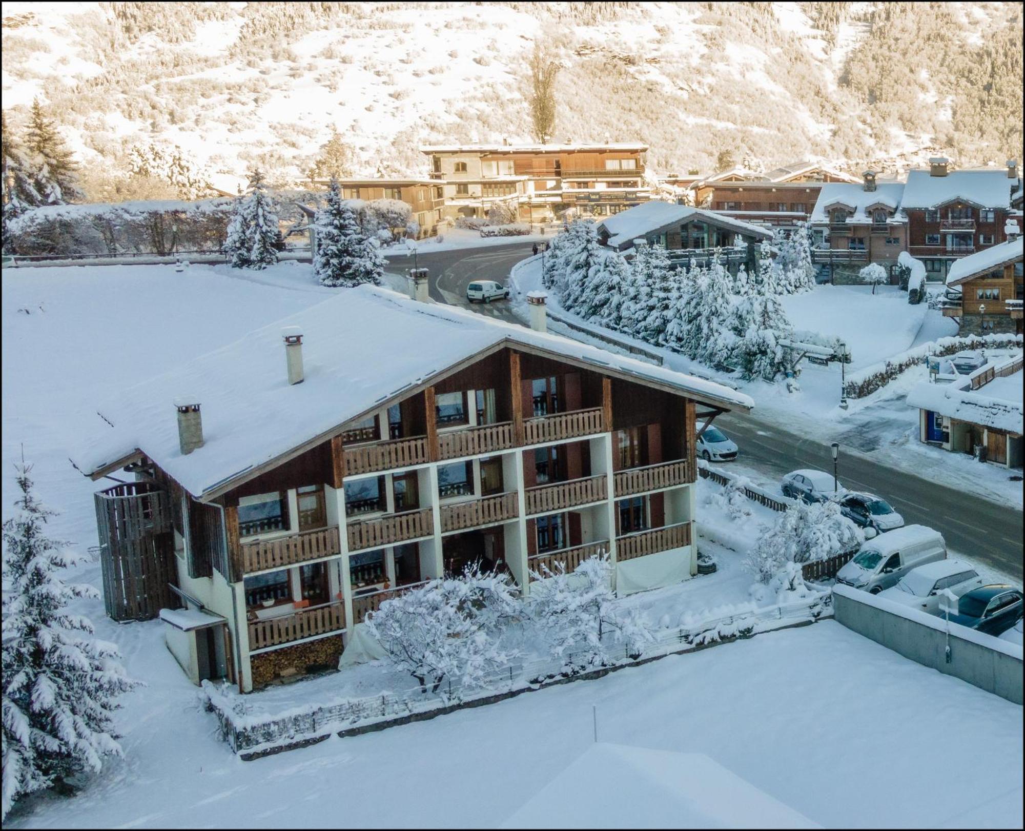 Hotel Les Peupliers Корчевел Екстериор снимка